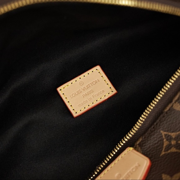 LV crossbody for sale! Send me an offer & I’ll do my best to work with you! - Picture 3 of 6